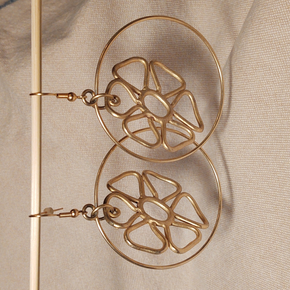 Women's Hoop & Flower Earrings